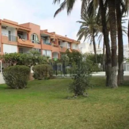 Entremares, Estudio A 150 Metros Playa